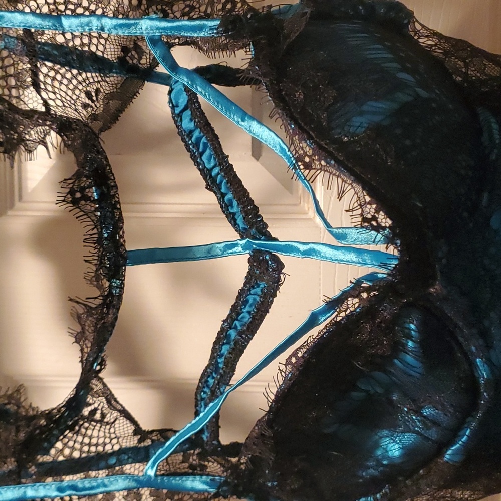Women's Intimates - Picture 2 of 4